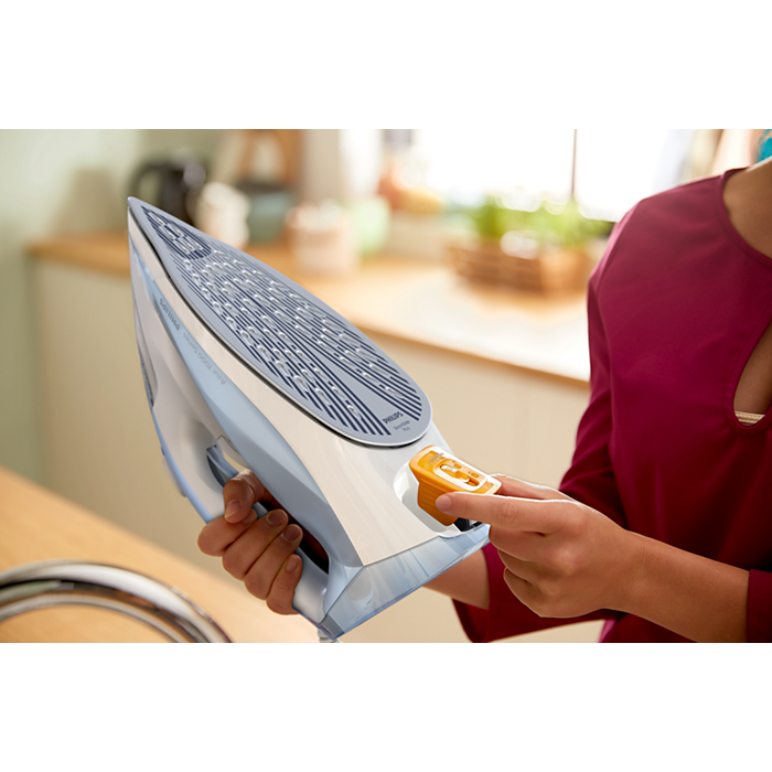 Philips HV Steam Iron DST7011/26 Philips HV Steam Iron DST7011/26